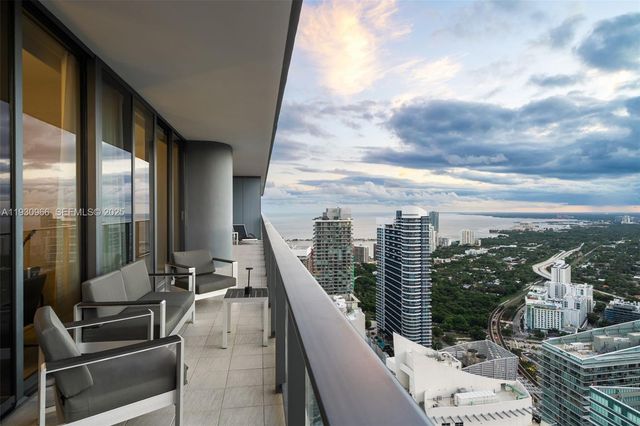 1000 Brickell Plz PH5904, Miami, FL 33131