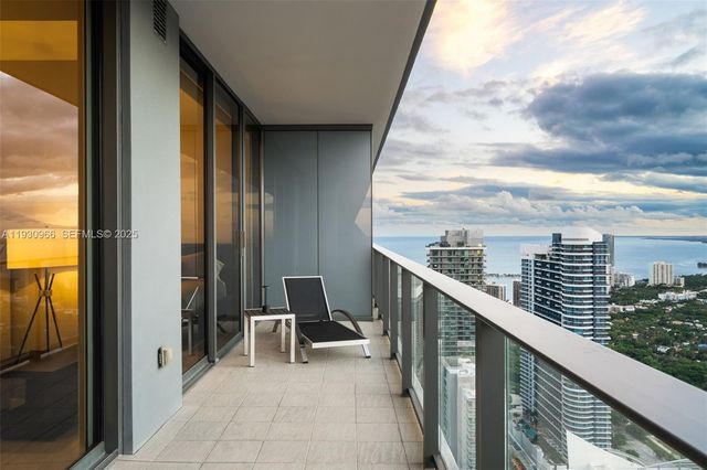 1000 Brickell Plz PH5904, Miami, FL 33131