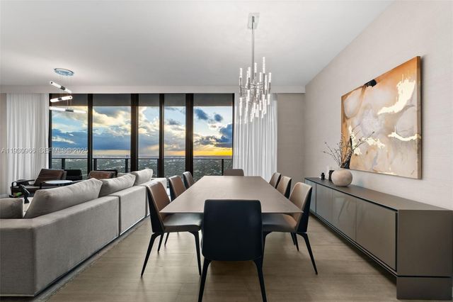 1000 Brickell Plz PH5904, Miami, FL 33131