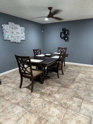 1013 Las Flores Court, Grand Prairie, TX 75052