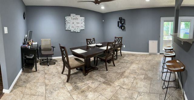 1013 Las Flores Court, Grand Prairie, TX 75052