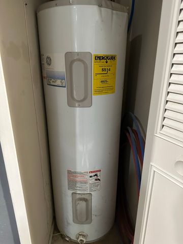 1013 Las Flores Court, Grand Prairie, TX 75052