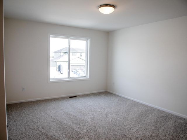 1466 66th Avenue S, Fargo, ND 58104