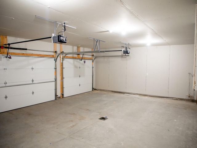 1466 66th Avenue S, Fargo, ND 58104