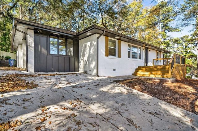 2177 Mark Trail, Decatur, GA 30032