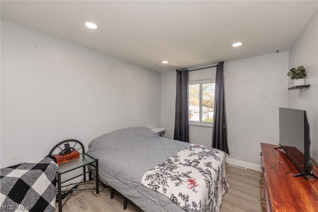 10201 Munich Drive, Parma, OH 44130