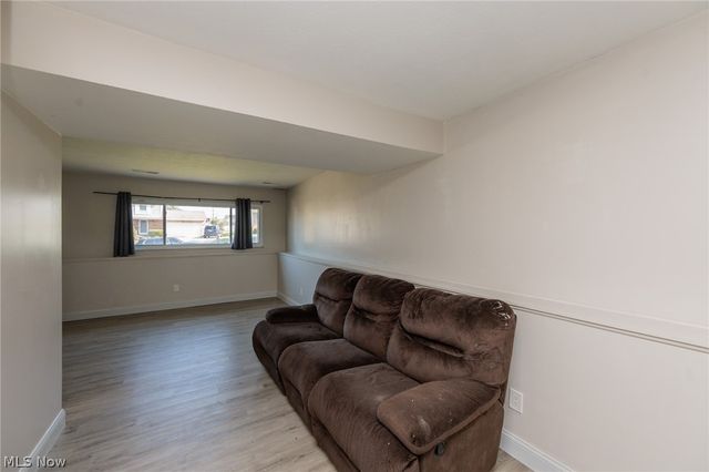 10201 Munich Drive, Parma, OH 44130