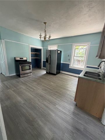 10 La Vaughn Street, Providence, RI 02909
