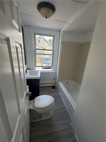 10 La Vaughn Street, Providence, RI 02909