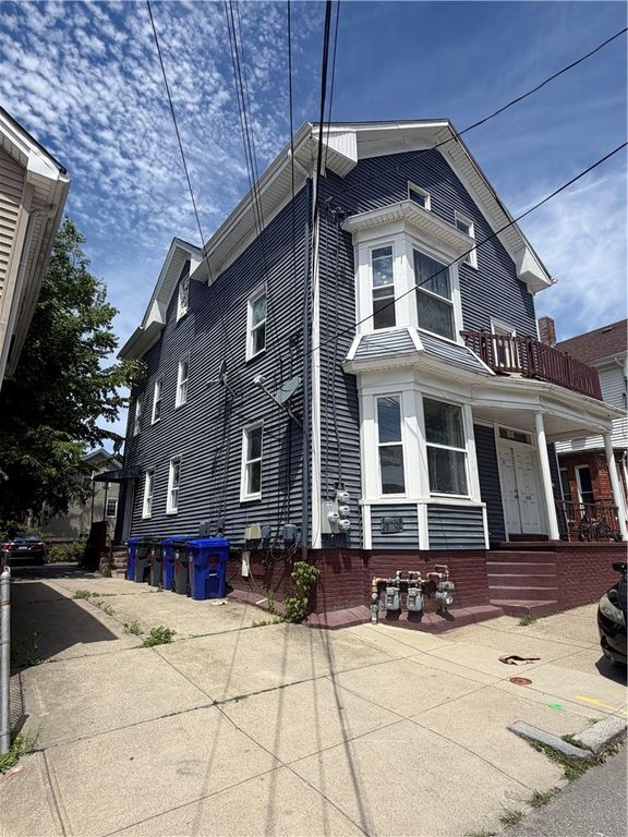 10 La Vaughn Street, Providence, RI 02909