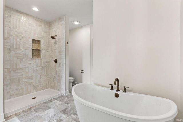 2851 Quinlado Lane, Fort Wayne, IN 46818