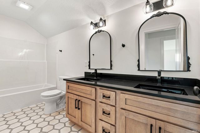 2851 Quinlado Lane, Fort Wayne, IN 46818