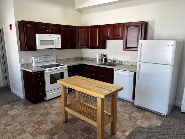 68 Spring Street 200, Mansfield, MA 02048