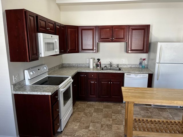 68 Spring Street 200, Mansfield, MA 02048