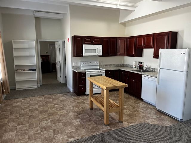 68 Spring Street 200, Mansfield, MA 02048