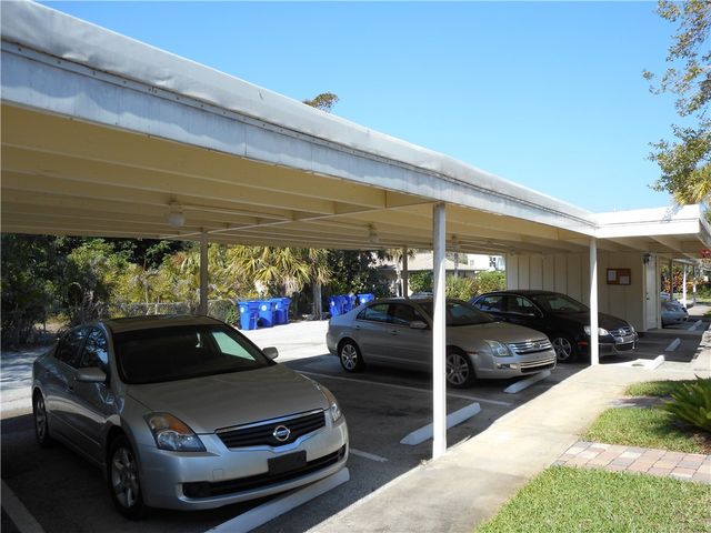 4009 Silver Palm Drive 3, Vero Beach, FL 32963