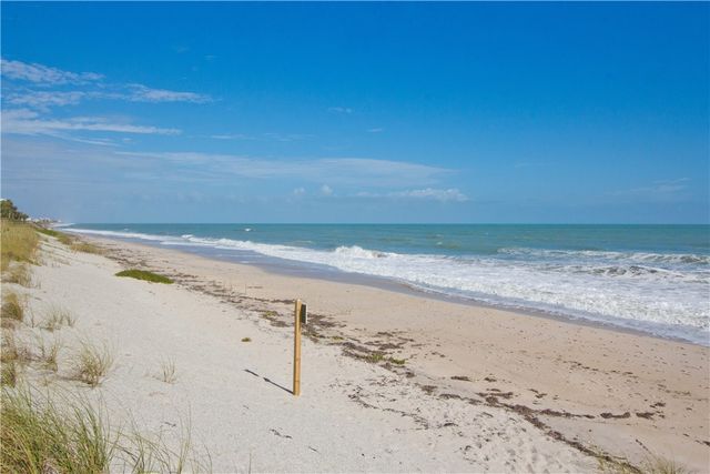 4009 Silver Palm Drive 3, Vero Beach, FL 32963