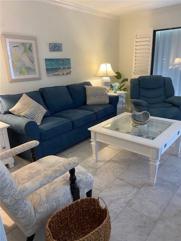 4009 Silver Palm Drive 3, Vero Beach, FL 32963