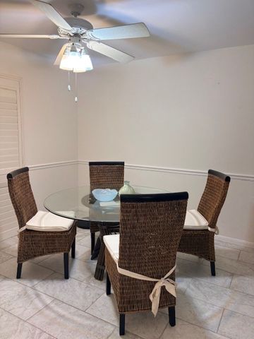 4009 Silver Palm Drive 3, Vero Beach, FL 32963