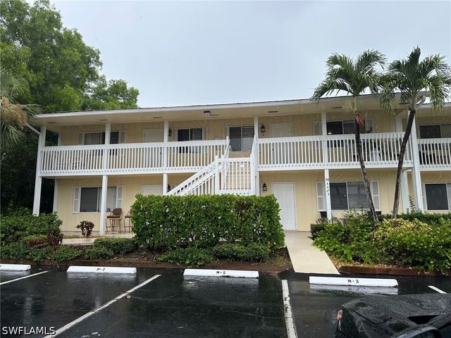 4633 Bayshore DR M2, Naples, FL 34112
