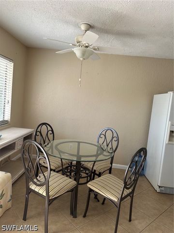 4633 Bayshore DR M2, Naples, FL 34112