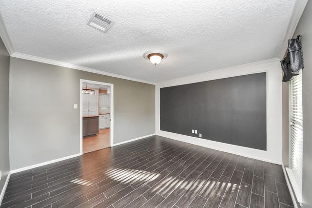 5302 Boyce Springs Drive, Houston, TX 77066