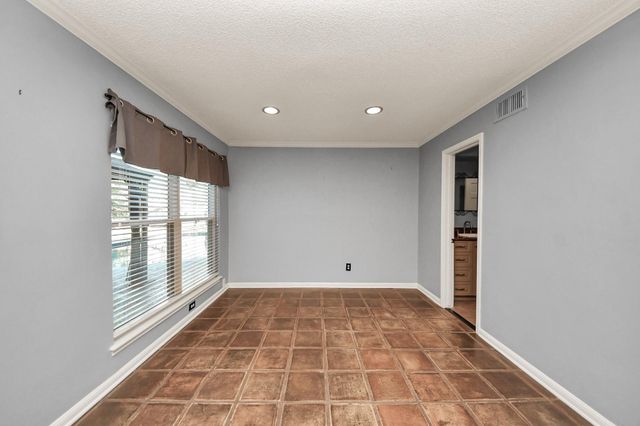 5302 Boyce Springs Drive, Houston, TX 77066