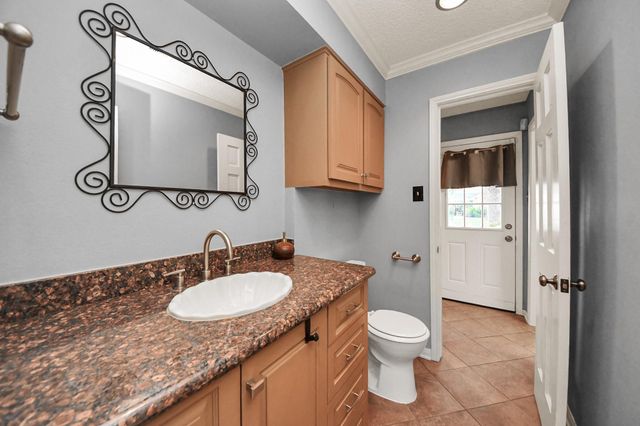 5302 Boyce Springs Drive, Houston, TX 77066