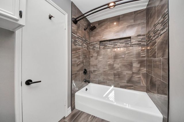 5302 Boyce Springs Drive, Houston, TX 77066