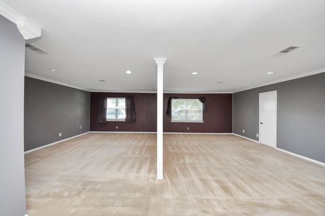 5302 Boyce Springs Drive, Houston, TX 77066