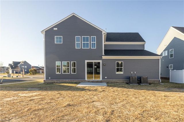 201 Station DR, Suffolk, VA 23434