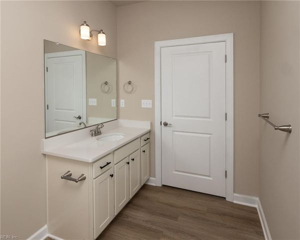 201 Station DR, Suffolk, VA 23434