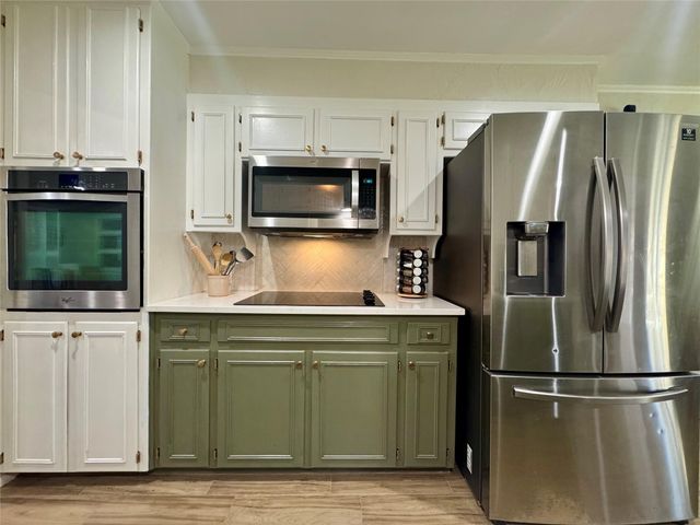 1116 Willowcreek Road, Cleburne, TX 76033