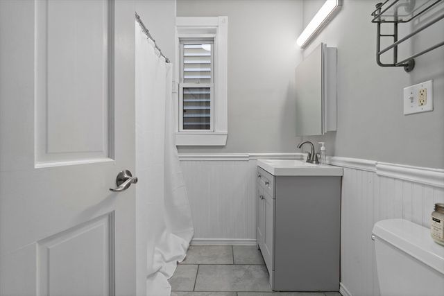194 Emerson 3, Boston, MA 02127