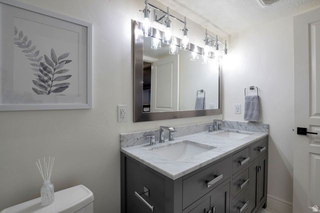 577 S RIDGE TOP LN, North Salt Lake, UT 84054