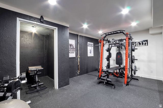 577 S RIDGE TOP LN, North Salt Lake, UT 84054