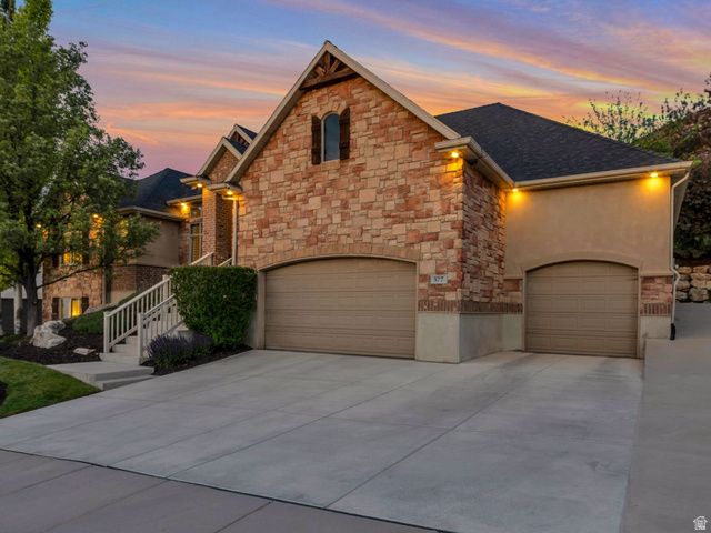 577 S RIDGE TOP LN, North Salt Lake, UT 84054