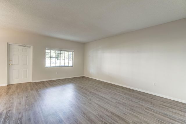4685 N Haverhill Road B9, West Palm Beach, FL 33417