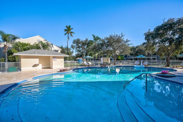 4685 N Haverhill Road B9, West Palm Beach, FL 33417