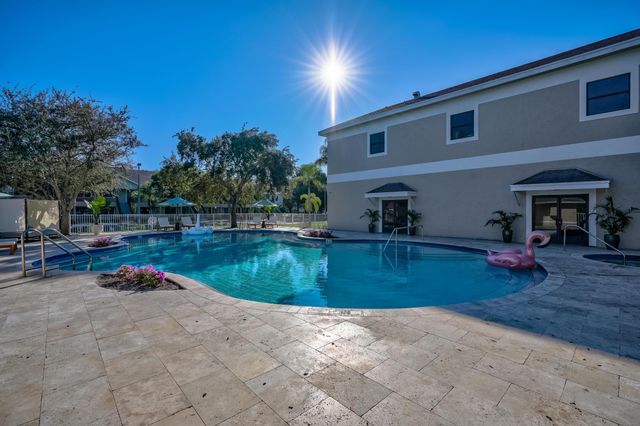4685 N Haverhill Road B9, West Palm Beach, FL 33417