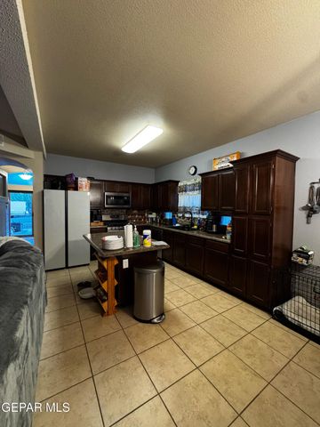 13319 NEW BRITTON, Horizon City, TX 79928