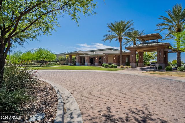 42424 N GAVILAN PEAK Parkway 28102, Anthem, AZ 85086