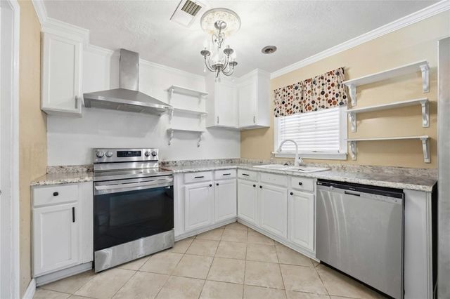 11011 Carlton Drive, Houston, TX 77047