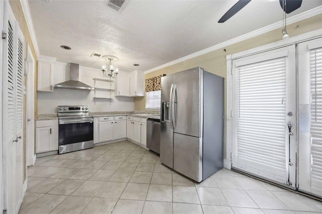 11011 Carlton Drive, Houston, TX 77047