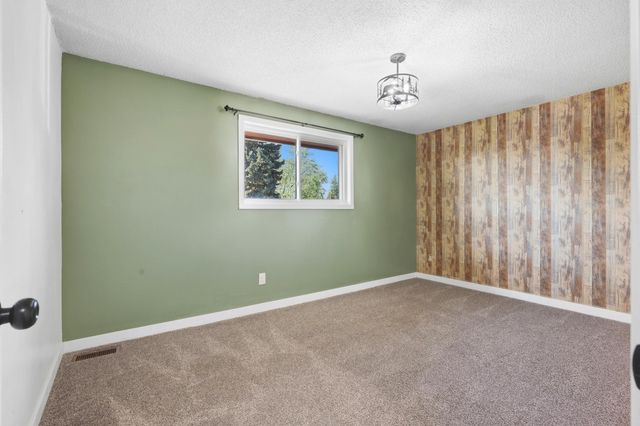 247 Walker Dr, Cheney, WA 99004