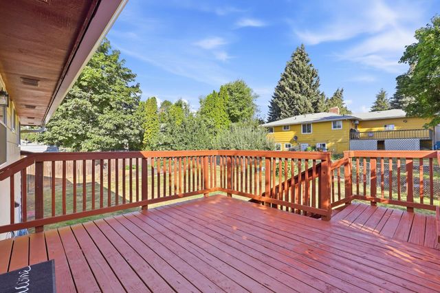 247 Walker Dr, Cheney, WA 99004