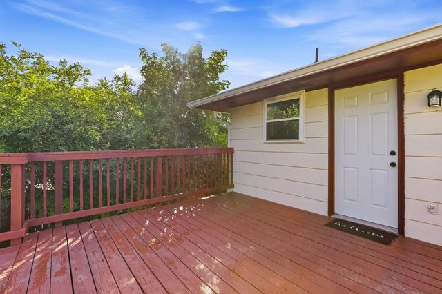 247 Walker Dr, Cheney, WA 99004
