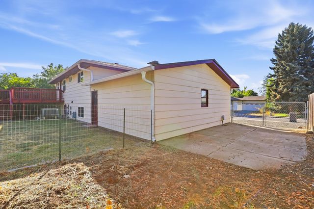 247 Walker Dr, Cheney, WA 99004