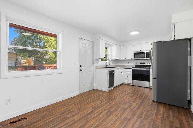 247 Walker Dr, Cheney, WA 99004