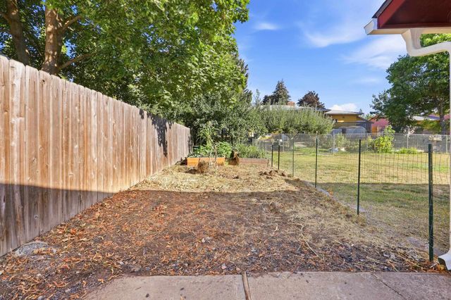 247 Walker Dr, Cheney, WA 99004